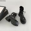 Klobige Plateau-Kurzstiefel für Damen Schwarzer Schnallenriemen Ketten-Knöchelboots Gothic Schnürung Seitlicher Reißverschluss Bottes Femmes Street Style