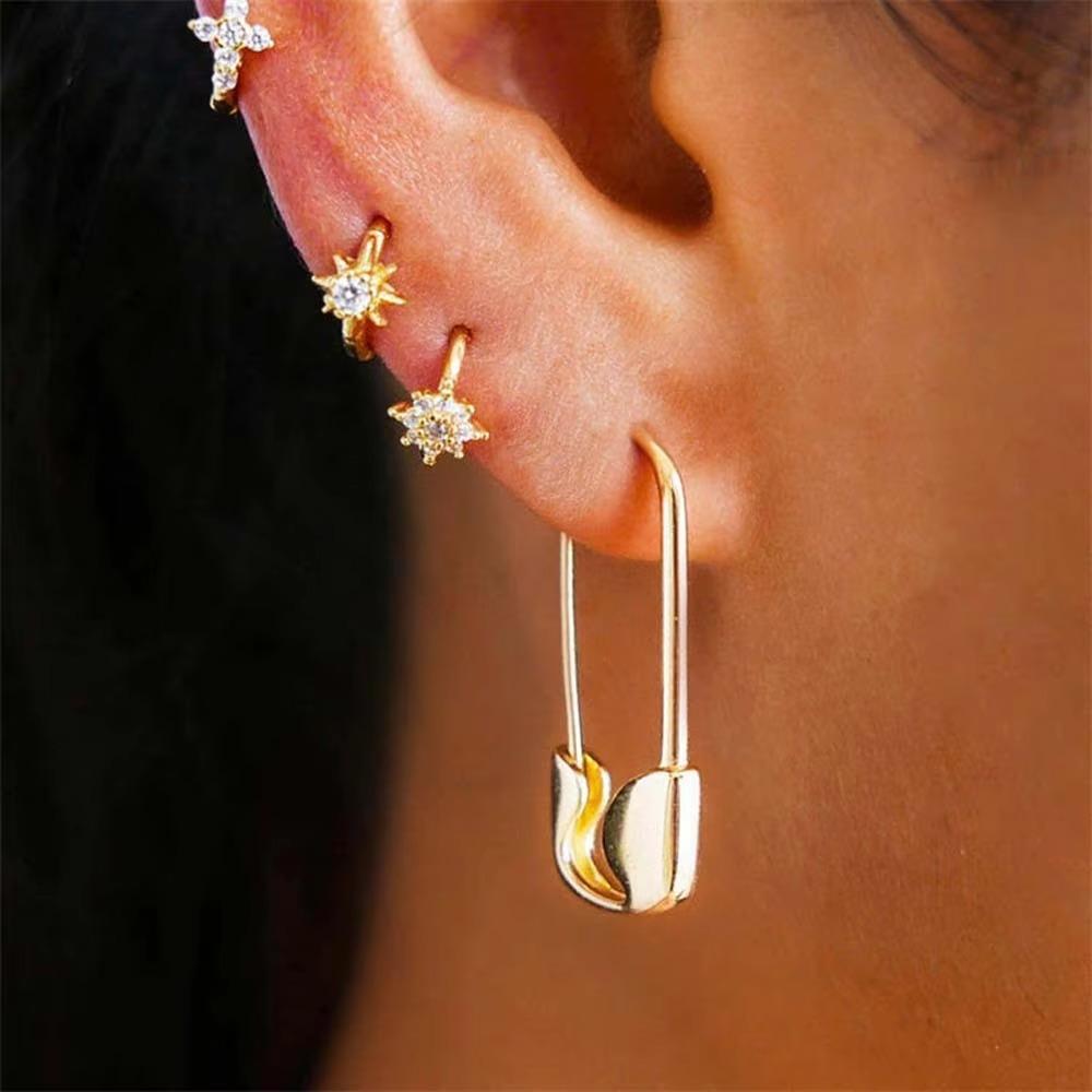 1pair Retro Gothic Hollow Pin Earrings