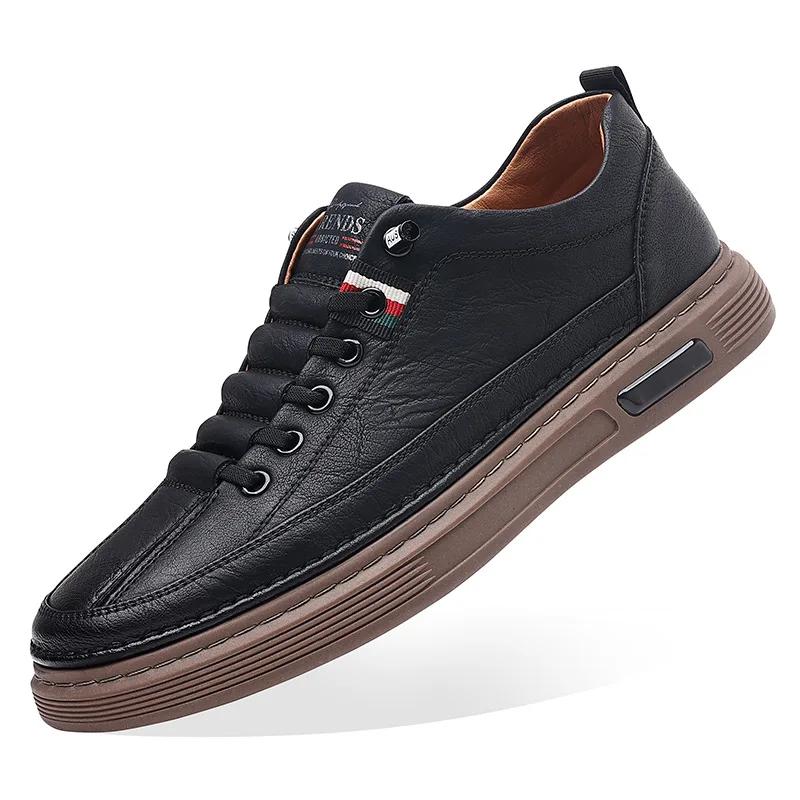 Neue Schuhe für Herren Echtleder Freizeitschuhe Mode Flache Skateboard-Schuhe Street Coole Sneaker