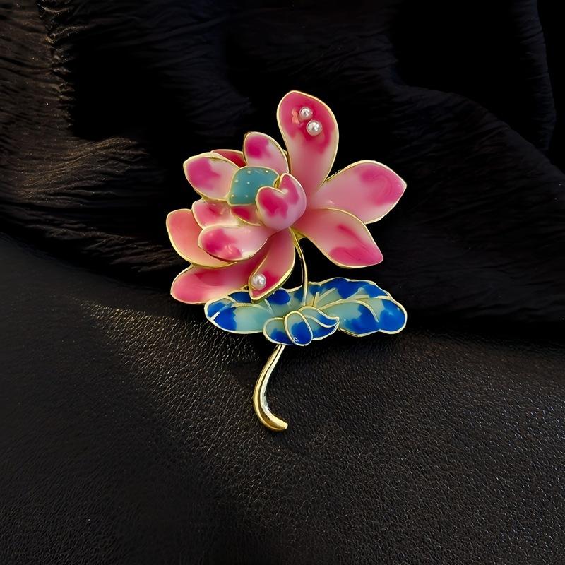 Traditional Style Enamel Lotus Brooch For Women, Niche High-End Corsage, High-End Lotus Brooch, Front-Pressed Clothing Accessory