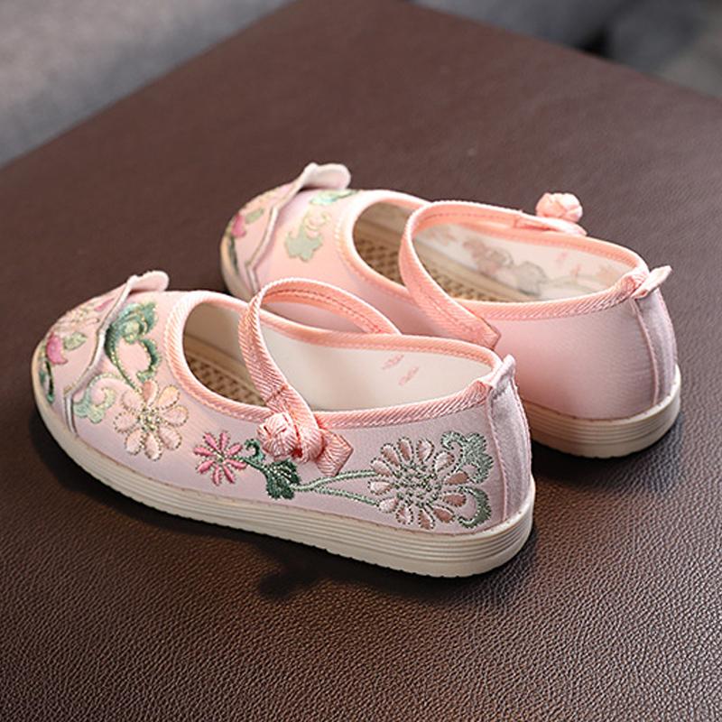 Girls Princess Dress Shoes Fine Embroidery Hanfu Dance Shoes Tang Retro Handmade Children Cloth Shoes Antiskid Baby Moccasin