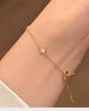 Armband med fyrklöver, pläterat med äkta guld på nysilver: Elegant, Mångsidig Design för Kvinnor