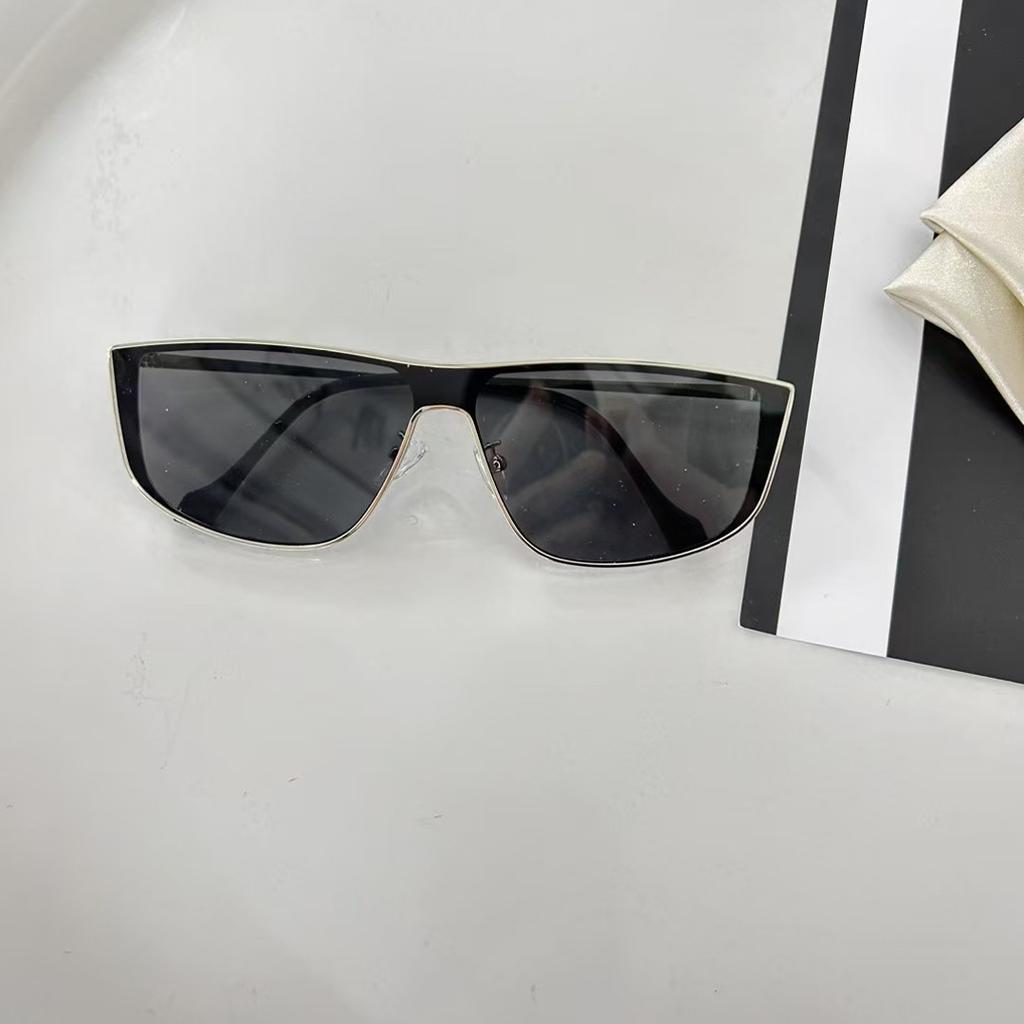 Fashion  Stylish Sunglasses Men European American Style Uv Protection Sun Glass Women High Quality Female Sunglass