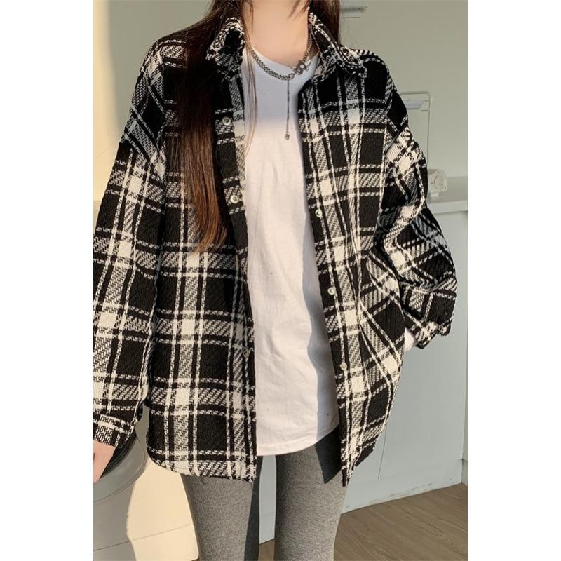 The Real Shot Is Not Reduced, Black and White Plaid Polo Collar Long-sleeved Shirt Jacket, Autumn New Loose Medium and Long Shirts Are Trendy.