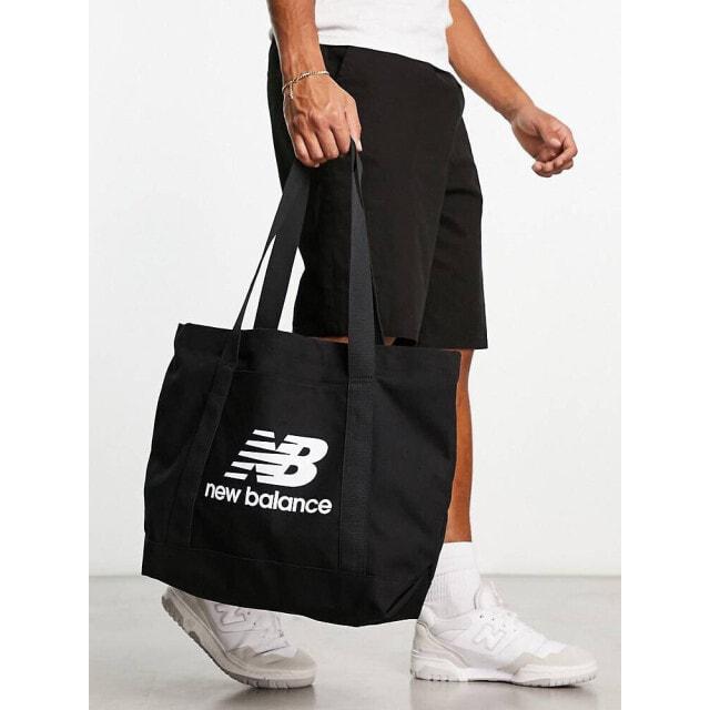 

Черная большая сумка с логотипом New Balance
