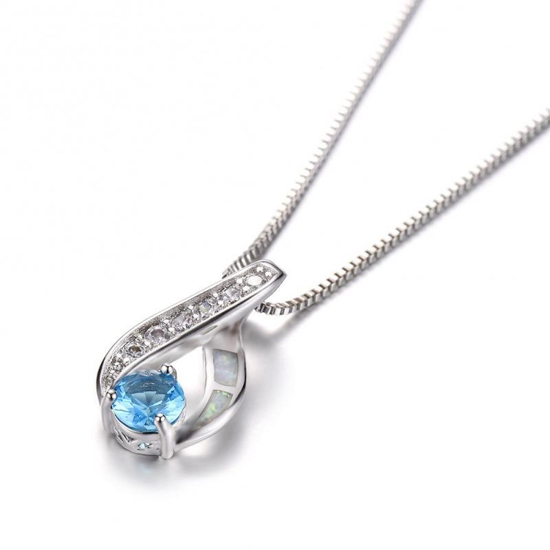 Simple ins Ladies Pendant White Gold Round Aqua Blue Diamond Necklace