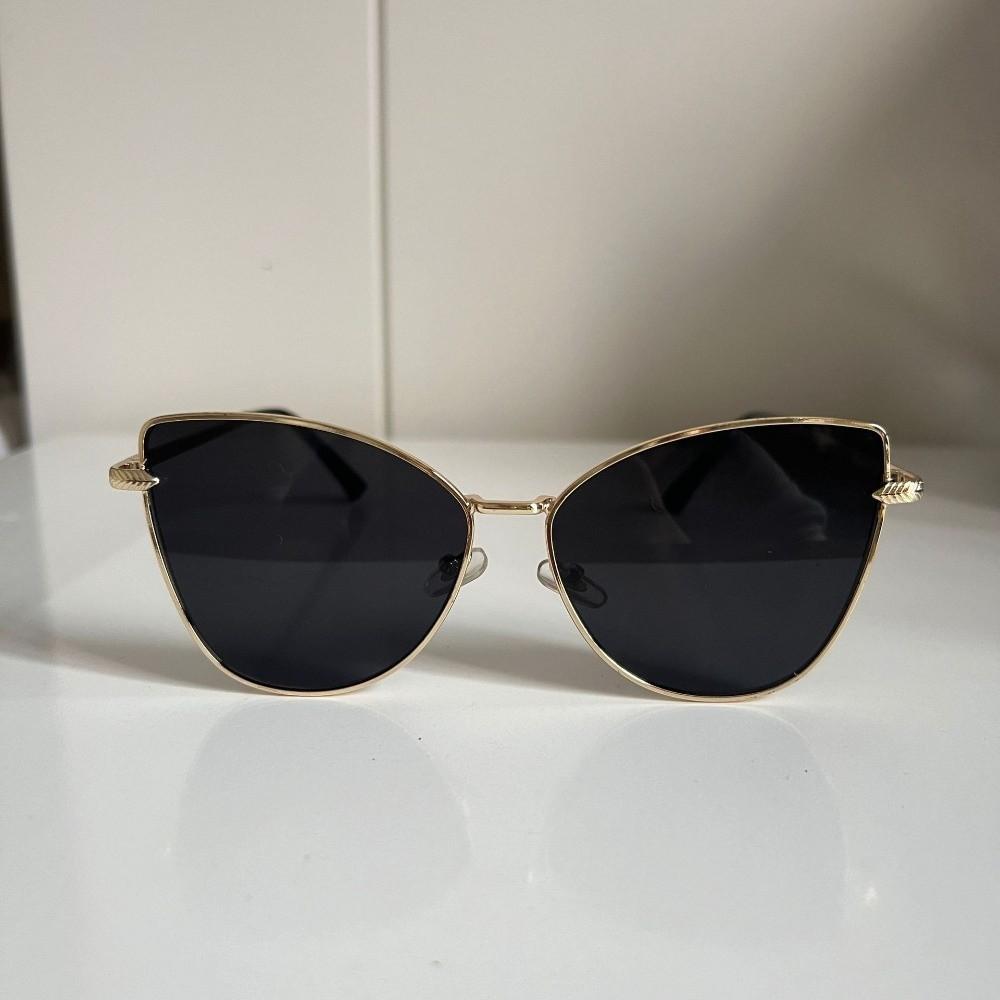 Sun Protection UV400 Eyewear Multicolor Big Frame Sun Glasses Fashion Cat Eye Sunglasses  Unisex