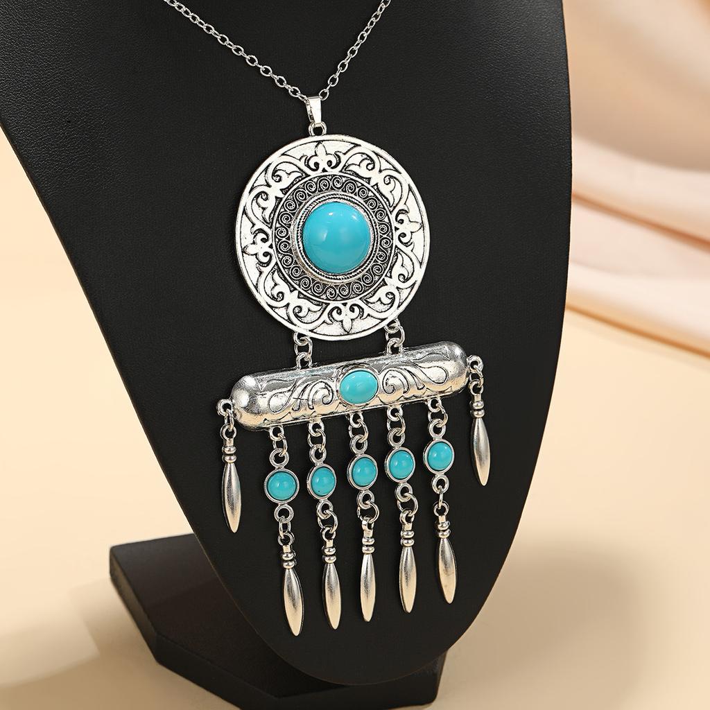 New Bohemian Fashion Necklace Earrings Set Inlaid Turquoise Carved Pattern Fringed Jewelry