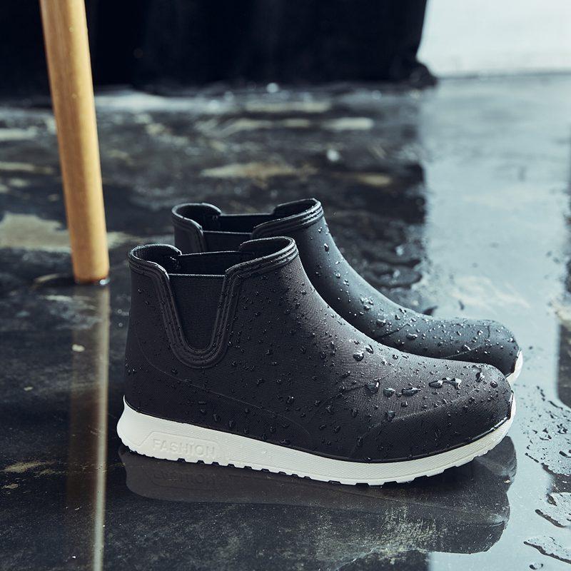 Men's 2025 new rain shoes spring fishing rain boots kitchen labor insurance work water shoes men's short water shoes