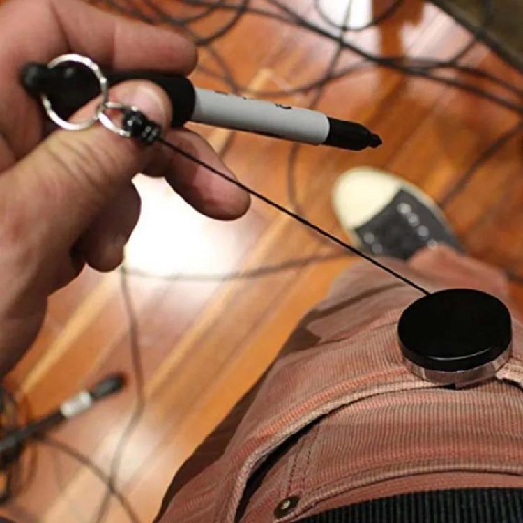 Elastic Pull Pen Sleeve with Key Ring Attachment Retractable Keychain Protects Pens from Damage in Backpacks and Desks