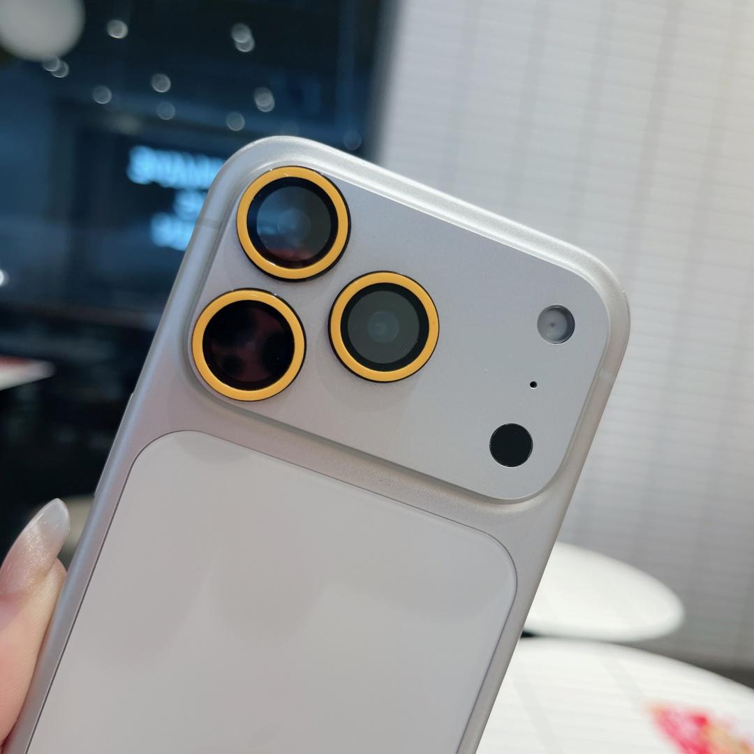 

For iPhone 17 Pro Max Camera Lens Accessories Tempering Glass Glow in Dark Camera Protector Film High Definition