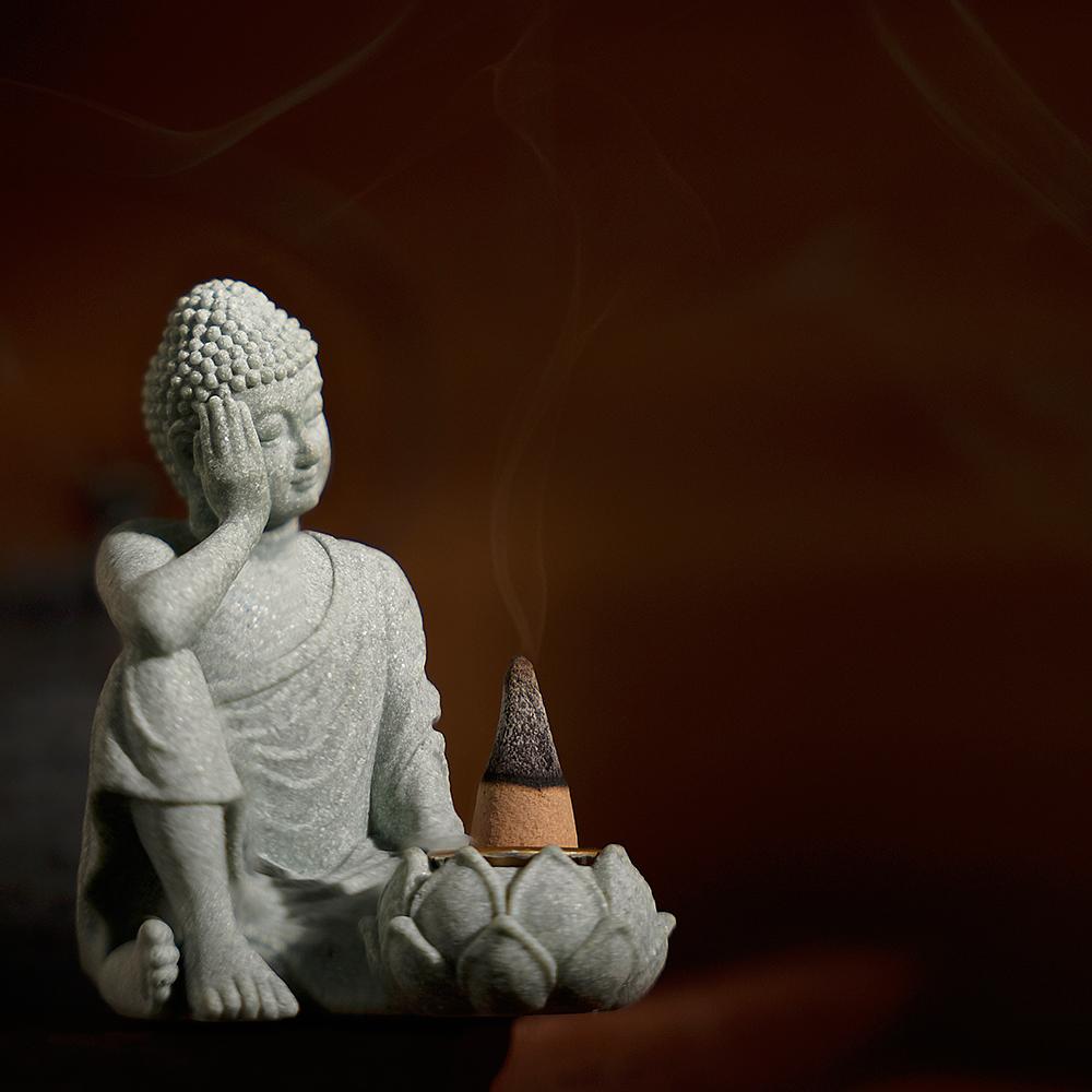 Household aromatherapy decorations new Chinese new ornaments living room Zen tea desktop crafts small sitting Buddha sculpture