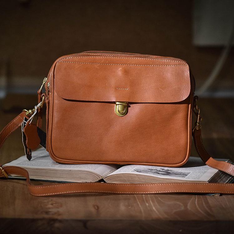 

2025 Retro Men s Hand-made Multi-layer Crossbody Bag Head Layer Cowhide Texture Commuter Men s Messenger Designer Luxury Bags 28x22x8cm