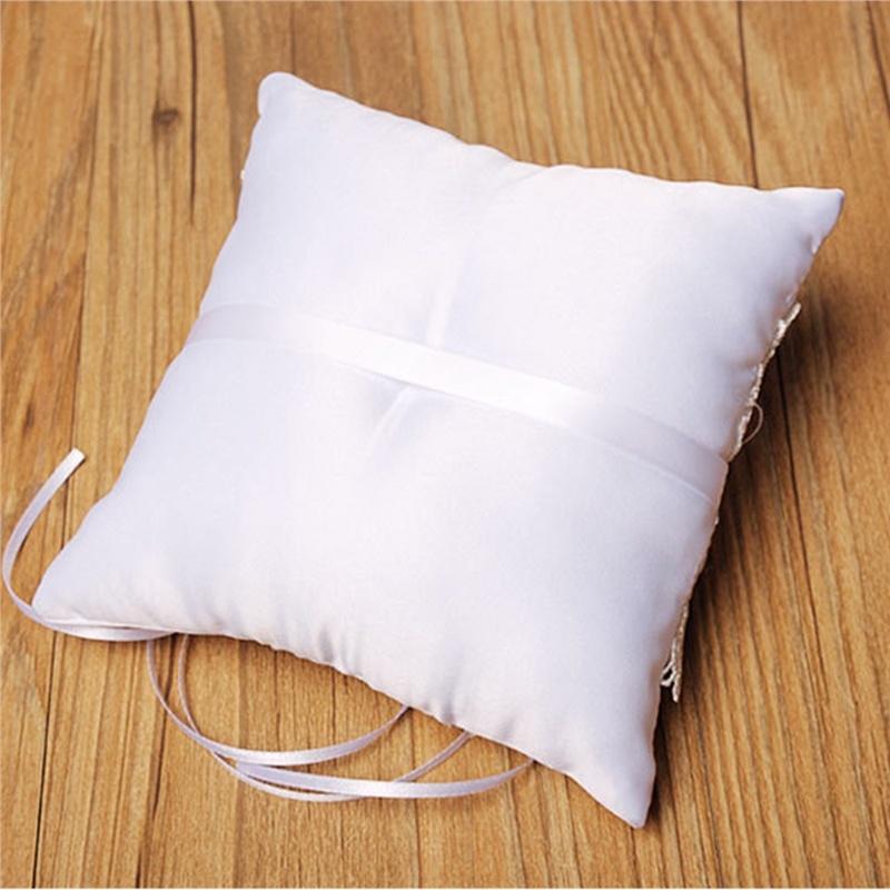 1pcs 15*15*6CM Hellow-out Lace Double-heart Pattern Ring Pillow Romantic Wedding Bride Ring Holder