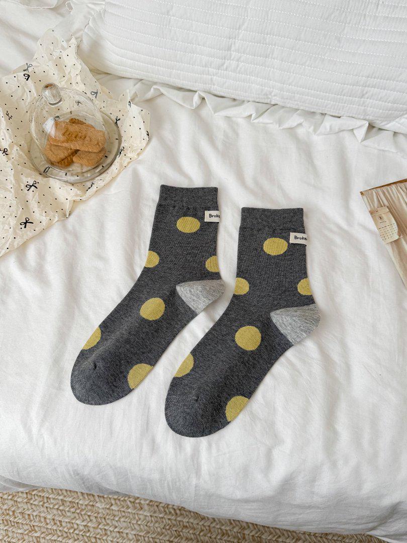 

Women s Mid-Calf Combed Cotton Socks - Spring/Summer Polka Dots with Colorful Heel Label One Size