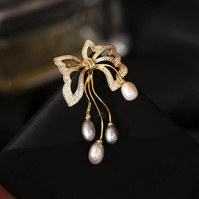 Luxury Copper Micro Inlaid Cubic Zirconia Butterfly Imitation Pearl Brooch Suit Clothing Accessories