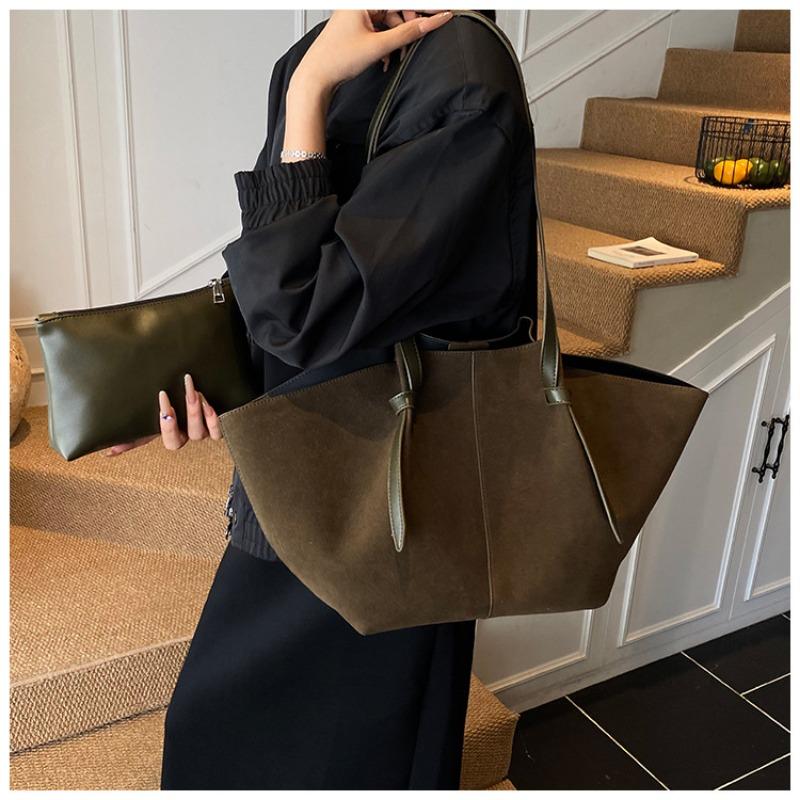 Retro Bag Women's Large-capacity New Autumn and Winter Versatile Single Shoulder Mother and Child Shopping Bag Commuter Tote Bag
