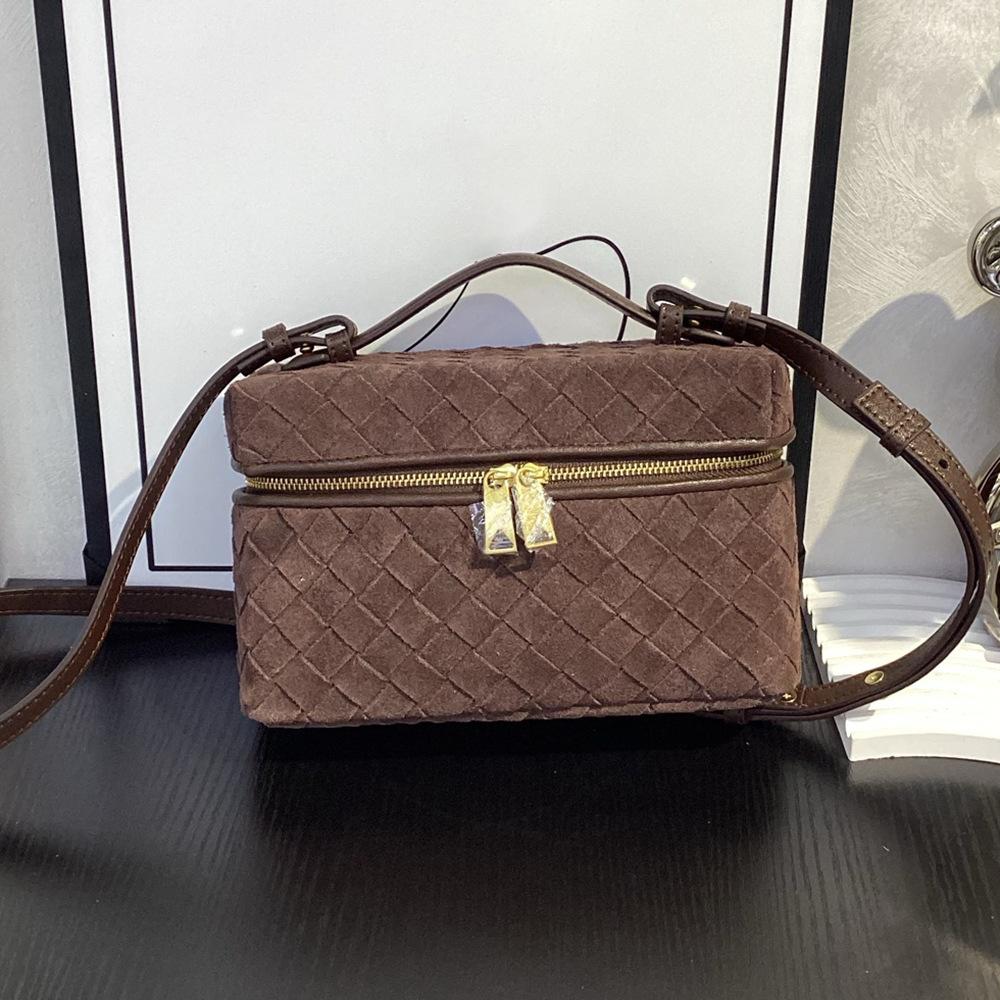 2025 Cross-Border New Style Cowhide Small Square Bag Womens Exquisite Coin Purse Handheld Fashion Ladies Bag Versatile Decoration Small Bag