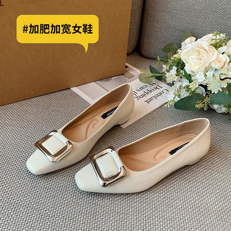 

- Shallow square buckle low-heeled shoes, new one-pedal commuter single shoes, widened large-size women s shoes 1 35 абрикосовый