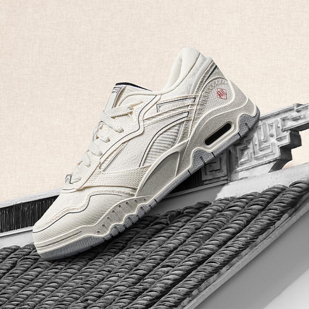 LiNing Moon White 3 Cushioning, Wear Resistant Low Top Skateboard Shoes Women's White AGCV078-13