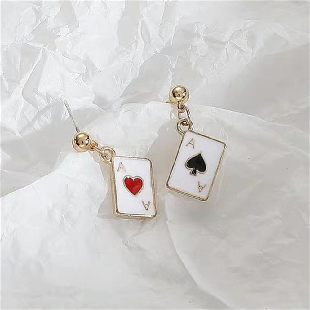 

Простые серьги с эмалью в виде игральных карт, модные серьги-подвески из металла для покера для женщин, аксессуары для ушей для вечеринок, ювелирные изделия, серьги-гвоздики, подарки