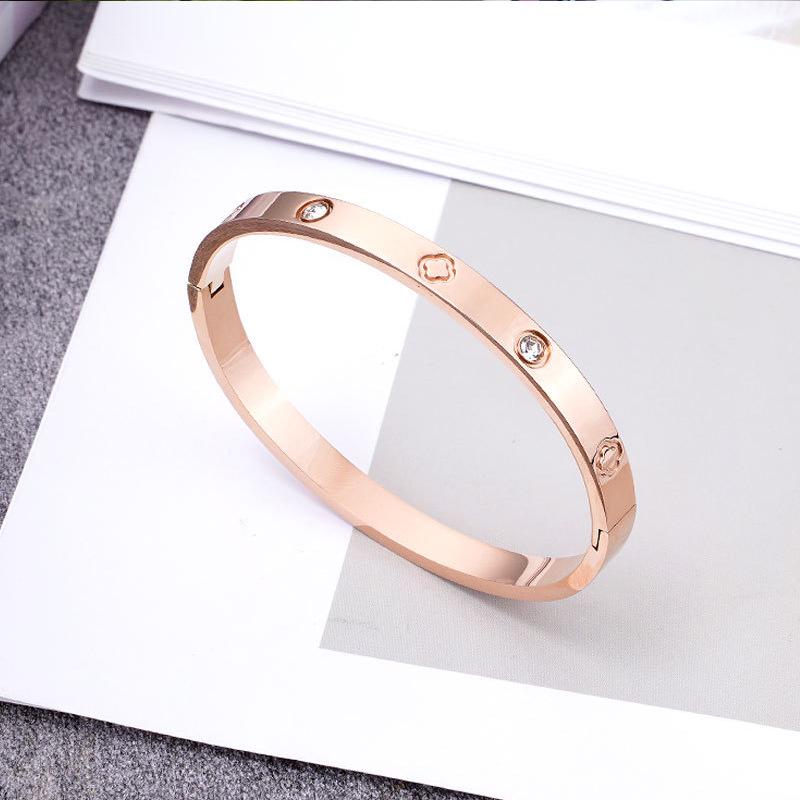 Rose Gold Titanium Steel Bracelet for Women: Light Luxury, Diamond Inlaid, Non-Fading, Fashionable, High-End European and American Style.