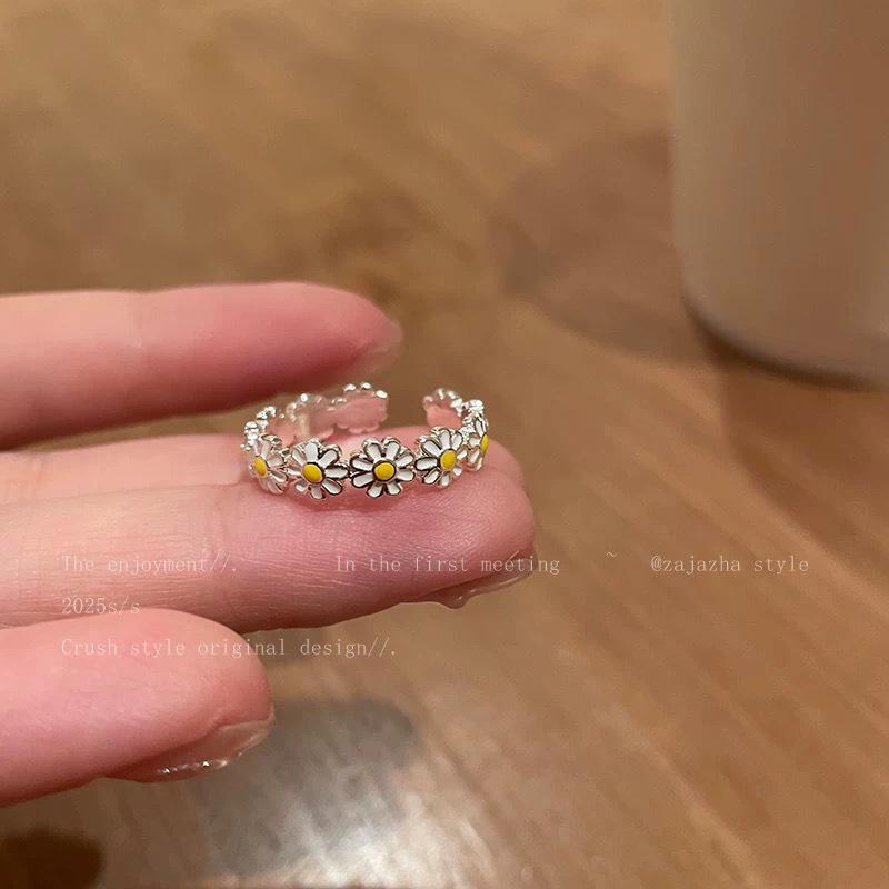 Little Daisy Pearl Adjustable Ring - Women's Mori Style Sweet Fresh Design, Stacking Index Finger Jewelry