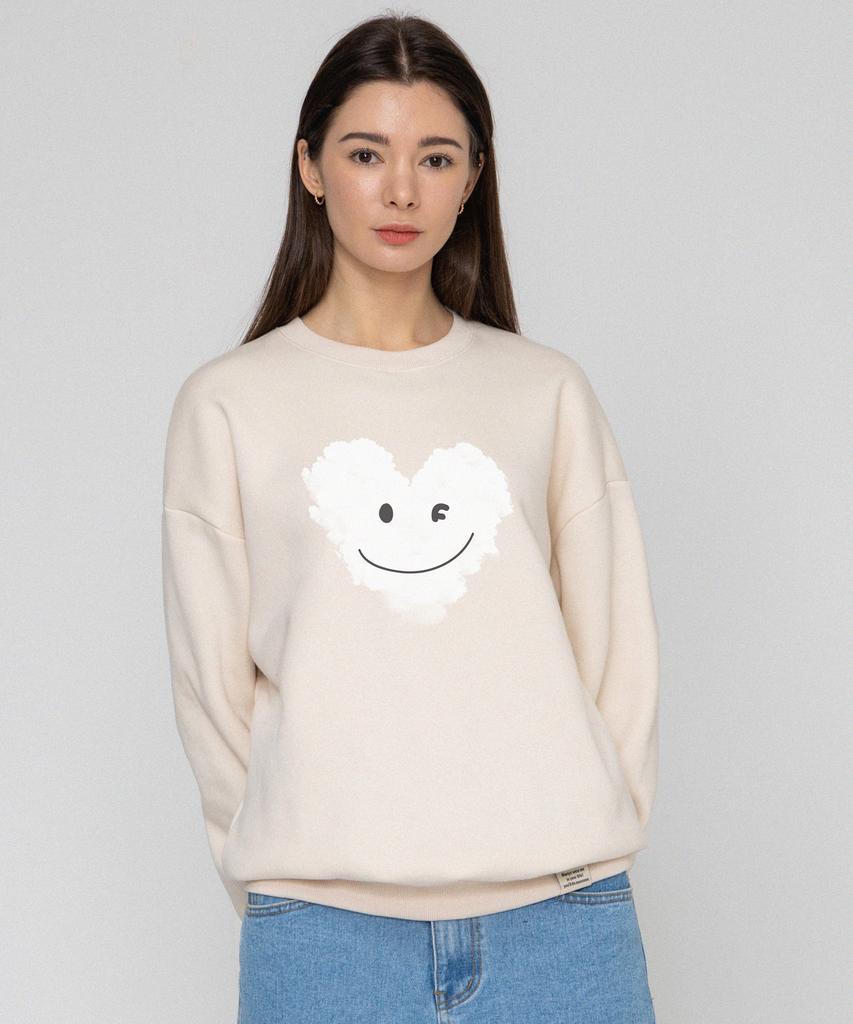 GRAVER [Unisex] Big Cloud Heart Smile Sweatshirt_Cream