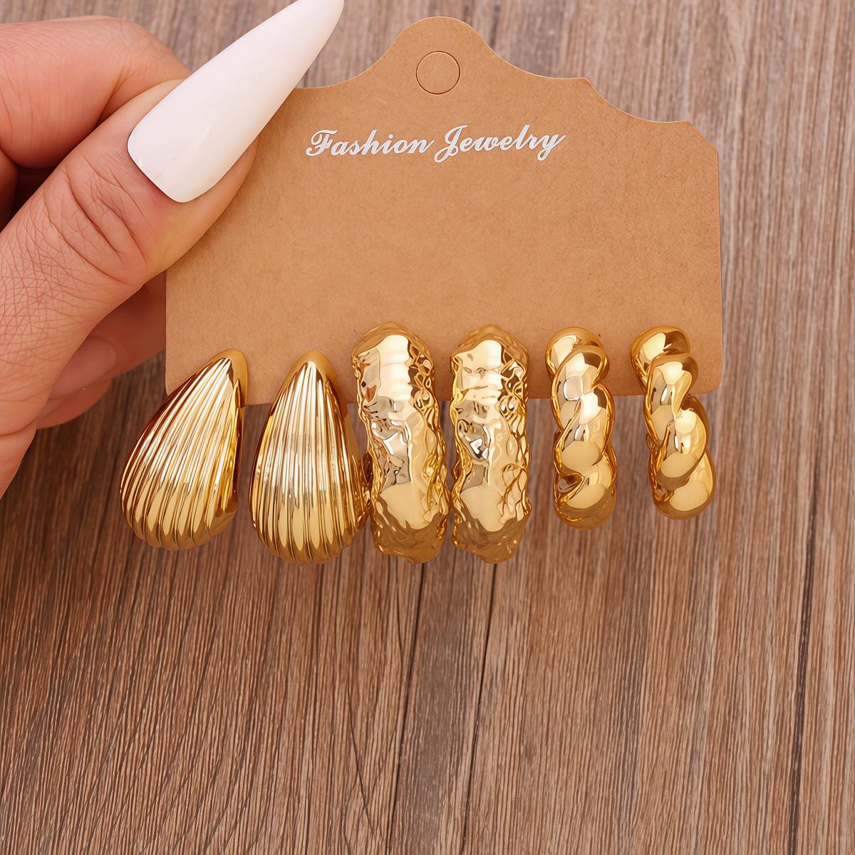 Gold Women s C-Shaped Water Drop Earrings - Fashionable, Versatile Temperament Jewelry Set