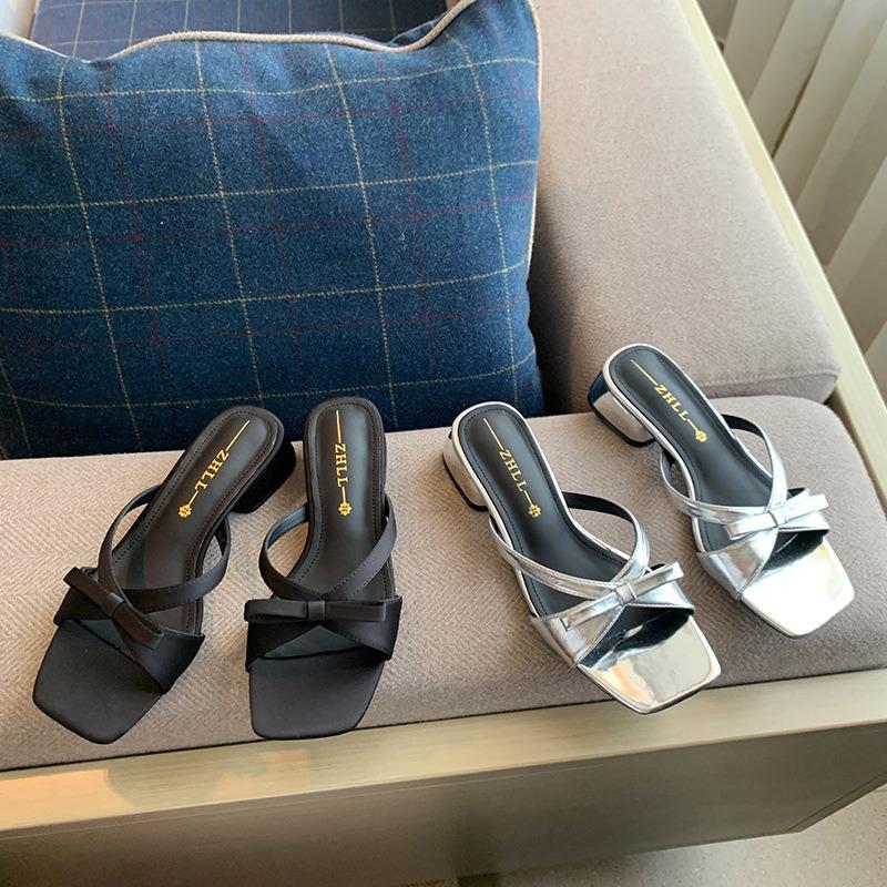  Summer cool slippers women's outer wear widened large size women's shoes thick heel opentoed slippers women's shoes