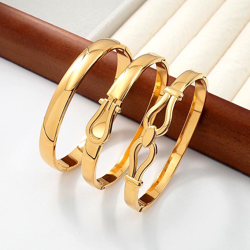 Trendy Titanium Steel Gold-Plated Open Bangle for Women - Elegant, European & American Style, Simple & Versatile Light Luxury Bracelet