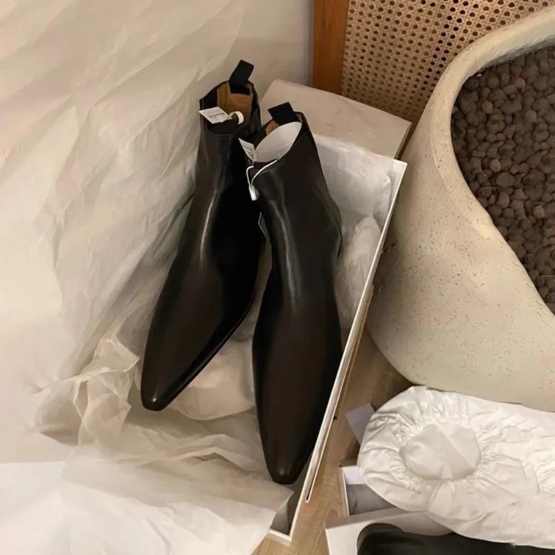 Fashion Retro Short Boots Women's Autumn/Winter Genuine Leather Pointed Chelsea Boots Womens Flat Bare shoes for Women Thin shoes Women