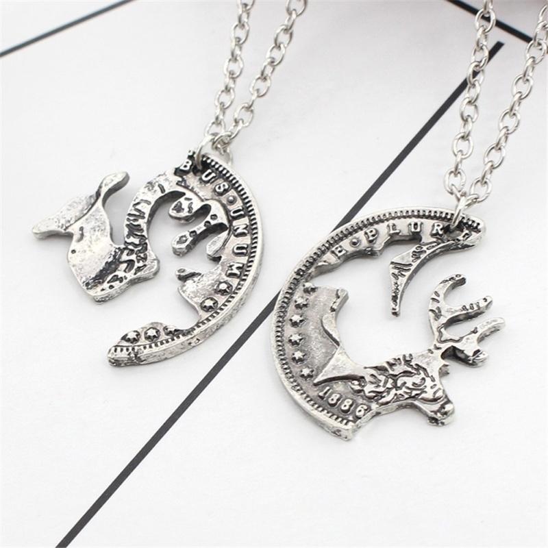 2 pcs/pair romantic fashion black camel Pendants Necklaces with elk deer necklace Exaggeration Lover Necklace Jewelry? (Color: Black)
