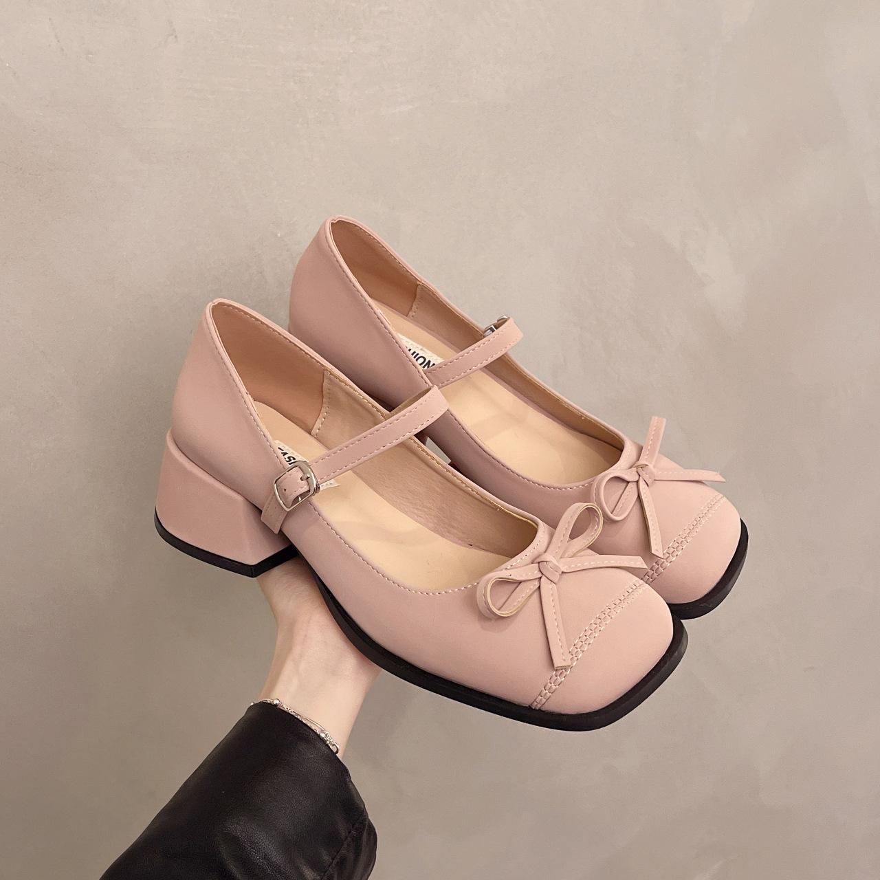 

Туфли Мэри Джейн одинарные французские вечерние с мелким вырезом весенние универсальные на толстом каблуке на высоком каблуке женские 2025 новинка с нежной юбкой 40 розовый