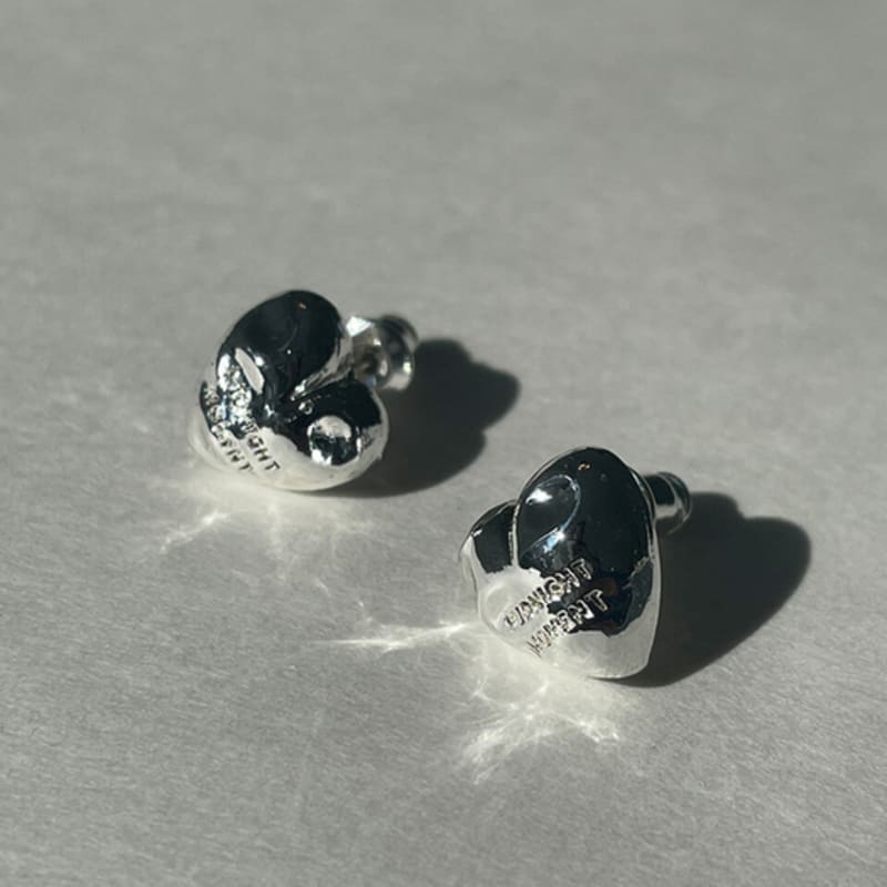 MITTERNACHTSMOMENT HOLPRIGE LIEBE OHRRING (2 GRÖSSEN)