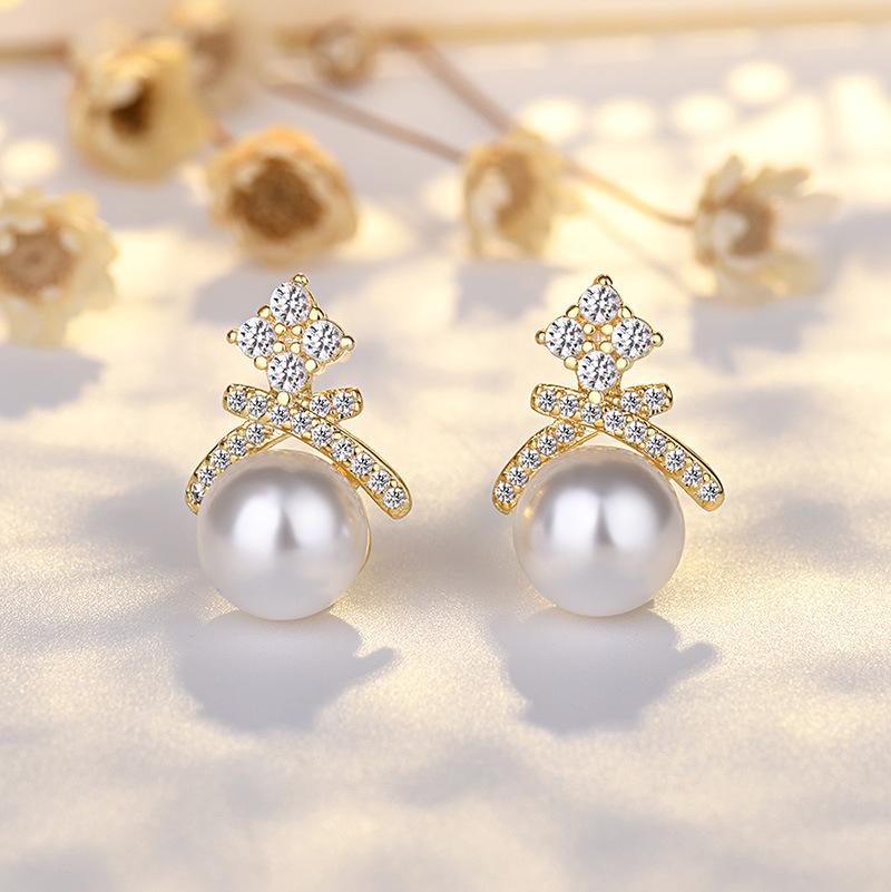 BELLA BOX High-quality Silver Needle Pearl Ear Studs, Fashionable And Niche, Crown, Elegant And High-end, French Retro, Versatile Earrings