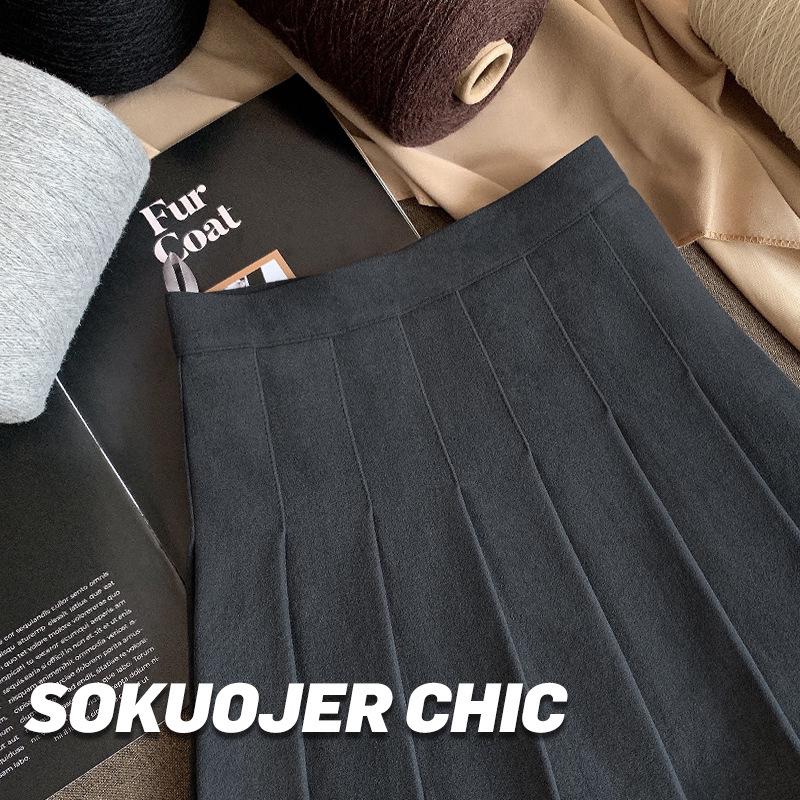 Women's High-Quality Black Wool Blend A-Line Pleated Skirt - Thick, High-Waisted, Slimming, Plus Size, Short Length for Autumn & Winter.