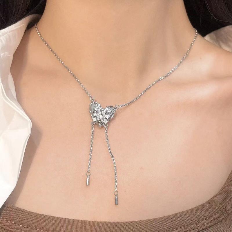 2025 Heart-Shaped Zircon Double Tassel Design Collarbone Chain Crystal Clavicle Necklace Zircon Accessories Gift