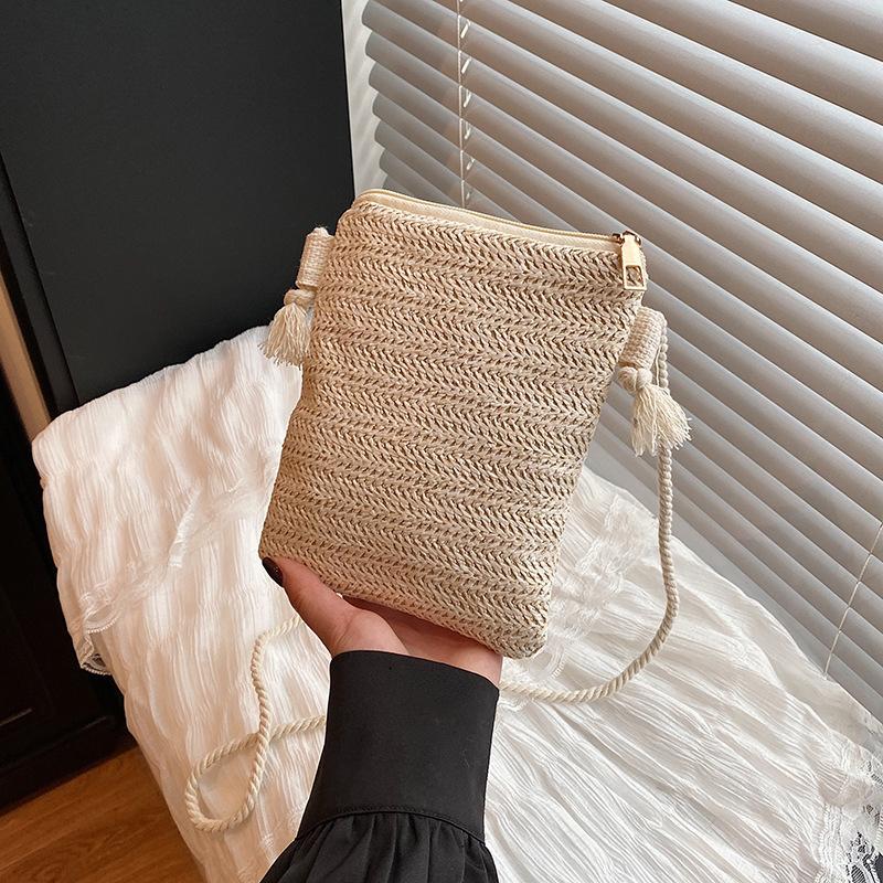 Straw Bag Women's 2025 New Solid Color Simple Shoulder Messenger Bag Travel Mobile Phone Bag Wallet Beach Women's Bag