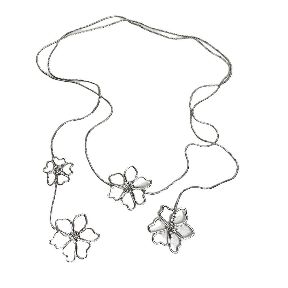 Collana a Fiore di Temperamento Elegante Classico di Alto Senso, Adatta per Abbinamenti Festa Donna