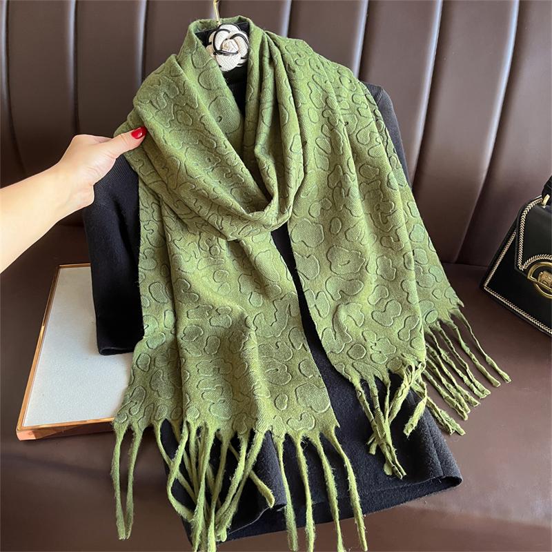 New Embossed Cashmere Women's Winter Scarf Warm Chunky Shawl Luxury Designer Tassels Pashmina Bufanda Lady Wrap Man Scarves