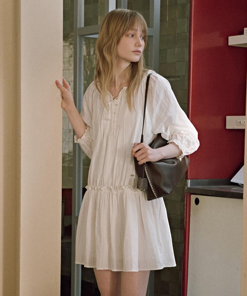 Ost Kaka Pintuck Volume Dress White