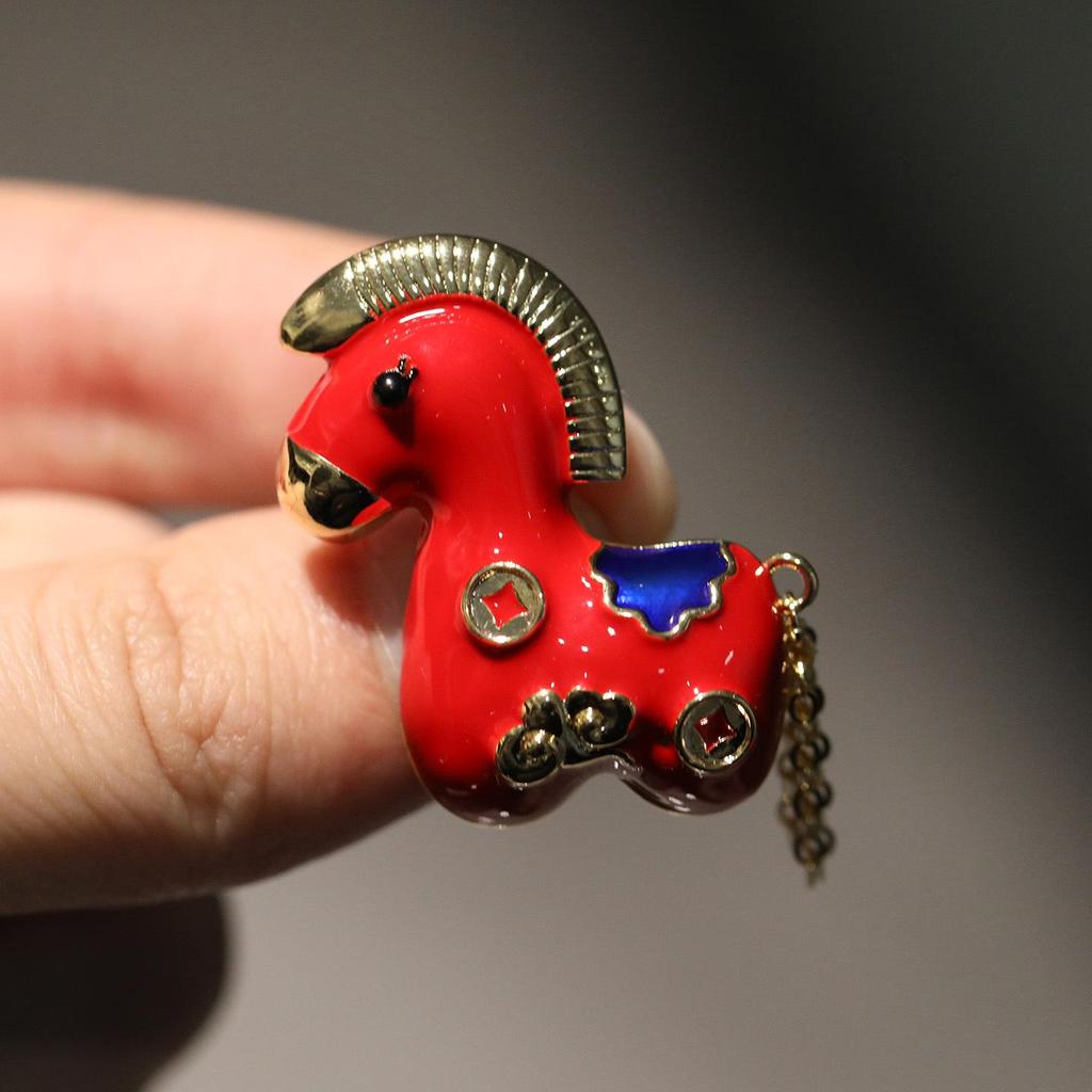 Bo Xin Yun Year of the Horse Rhinestone Red Brooch - Festive Clothing Accessory & Birthday Gift