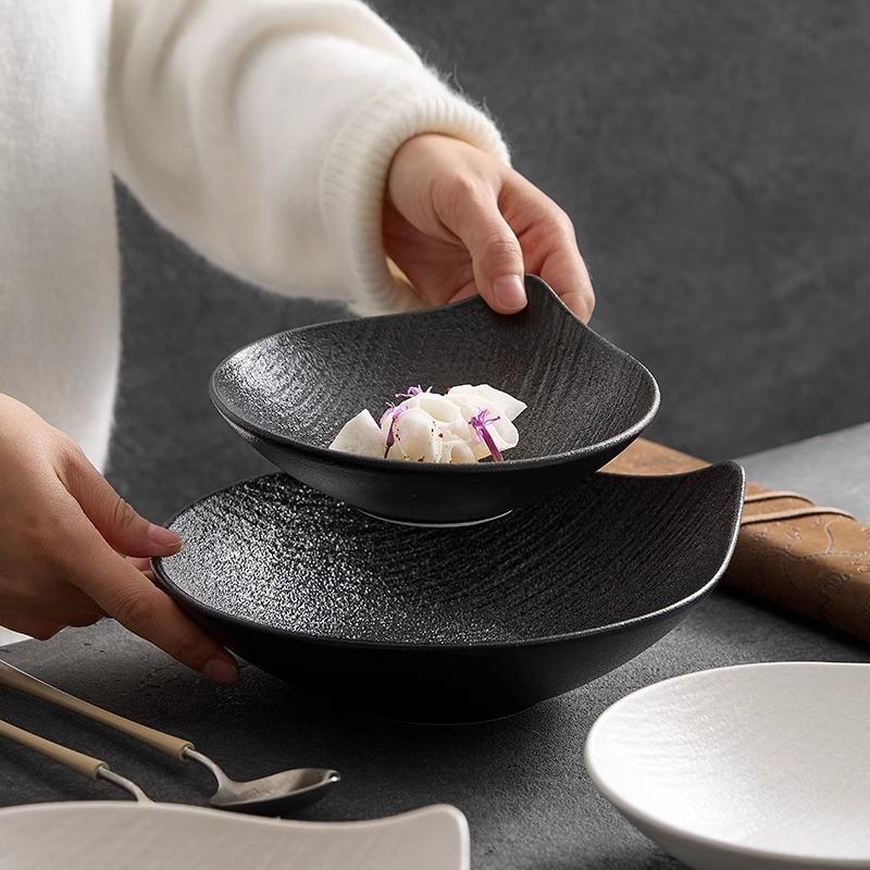 Enkel och prisvärd keramik djup tallrik tallrik specialformad grötskål hushållsfruktfat restaurang hotelltallrik