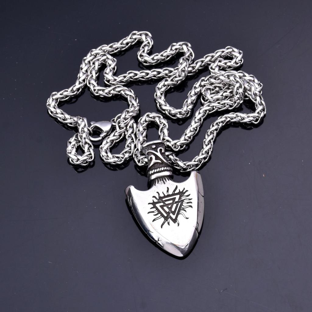 Męski naszyjnik ze stali nierdzewnej Viking Odin trójkątny kompas drogowskaz runiczny