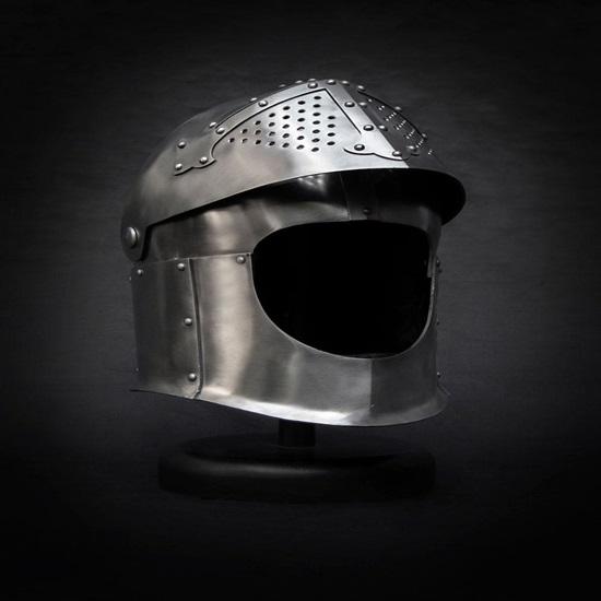 14th Century Sugarloaf Helmet: Crusader Knight Visor   Combat Ready