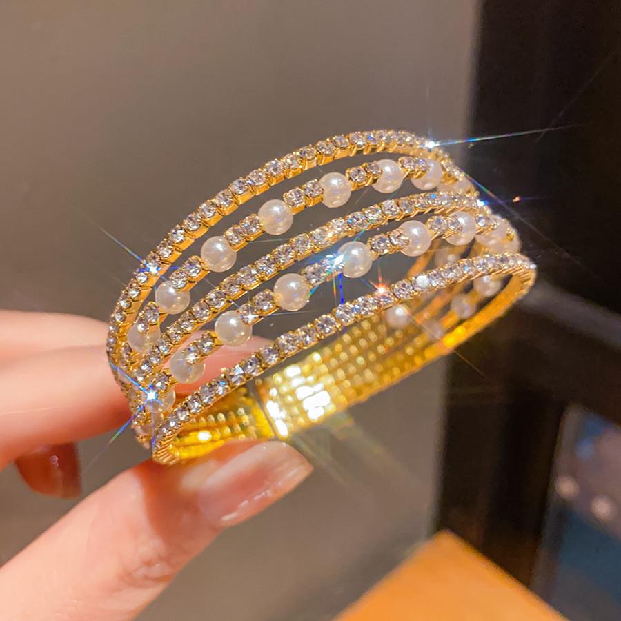Pearl Multilayer Open Cuff Bracelet With Diamond Inlay For Elegant Office Wear золотой