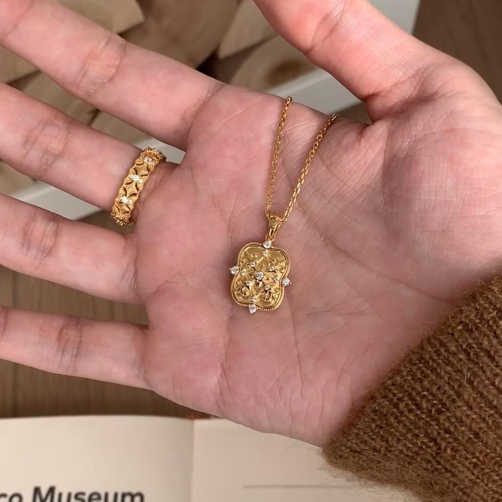 Mittelalterliche Iris Amulett Halskette Damen Nischendesign Beidseitig Tragbar Schild Schlüsselbeinkette