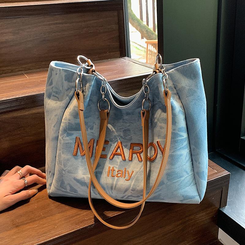 

Large-capacity bag women s summer versatile 2024 new denim high-end shoulder shopping bag commuter tote bag no specification