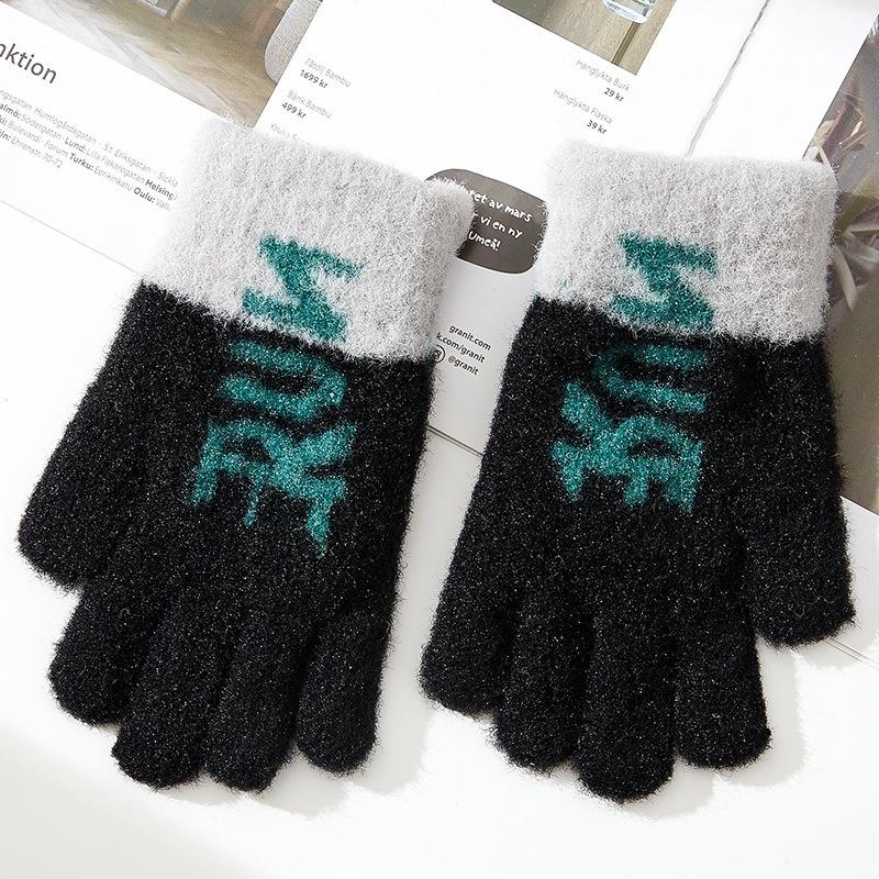 Winter New Children's Winter Warm Gloves Full Finger Letter Jacquard Boy Boy Five Fingers Cute Student Knitting